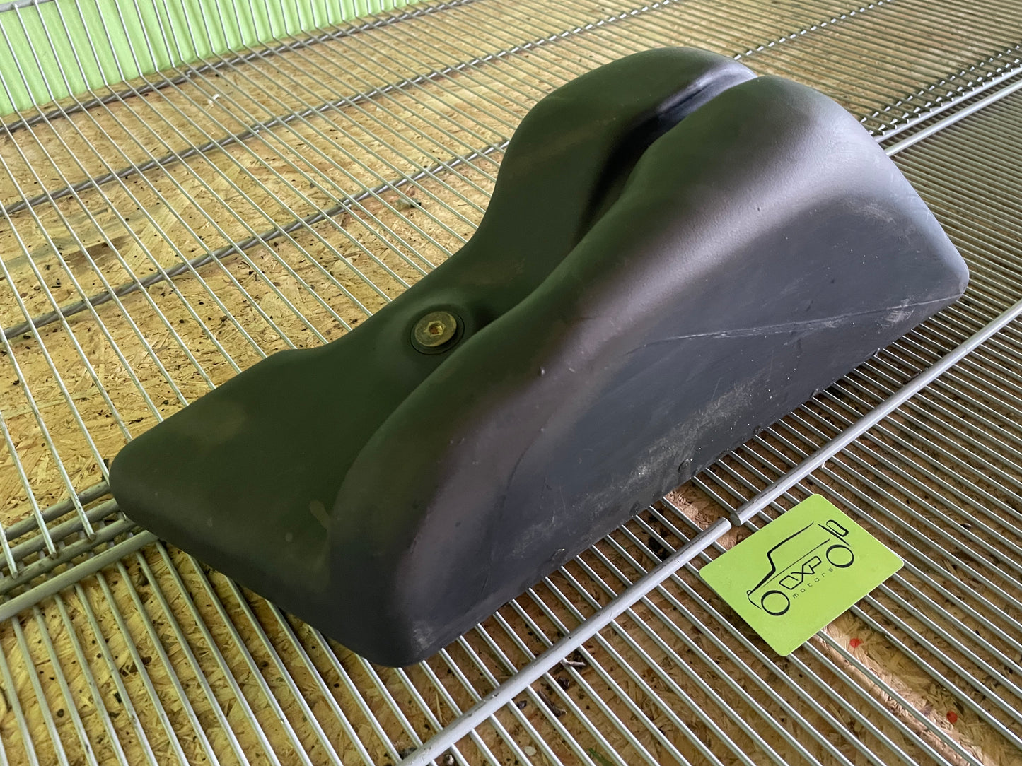 Mercedes-Benz G-Class W463 Windscreen washer tank