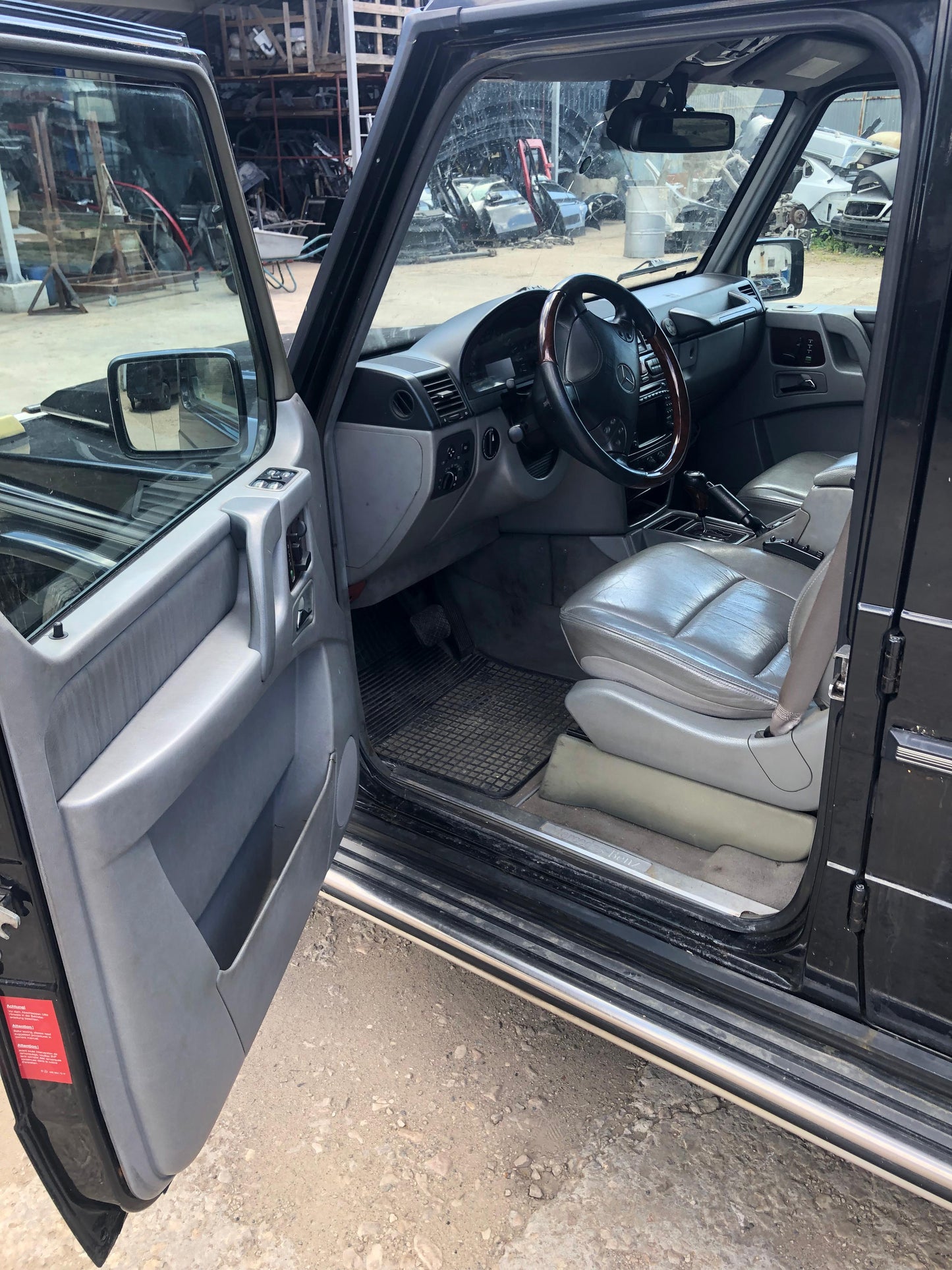 Mercedes-Benz G-Class W463 Complete gray interior