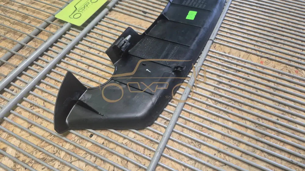 BMW 5 F10 Seat Trim Details - seat trim