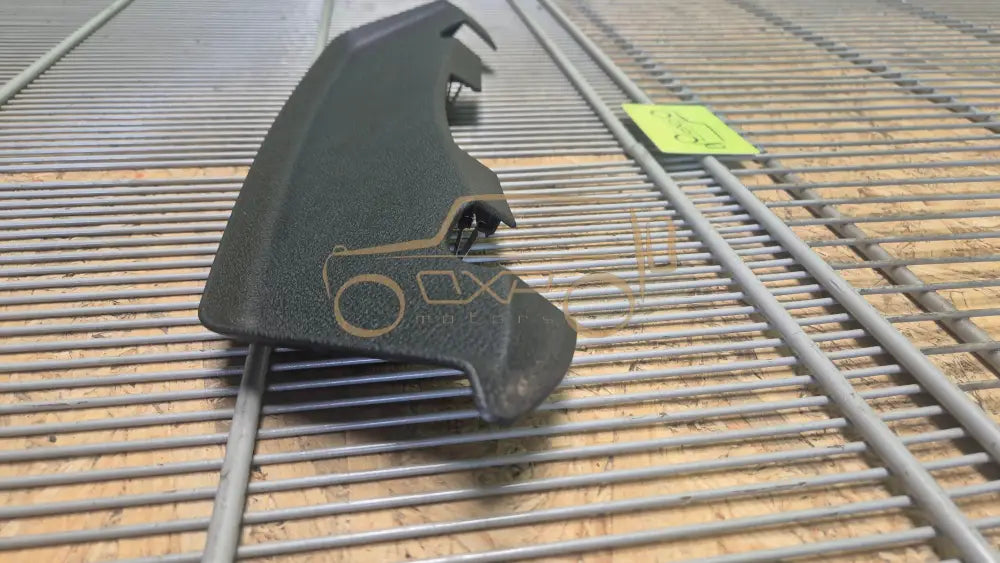 BMW 5 F10 Seat Trim Details - seat trim