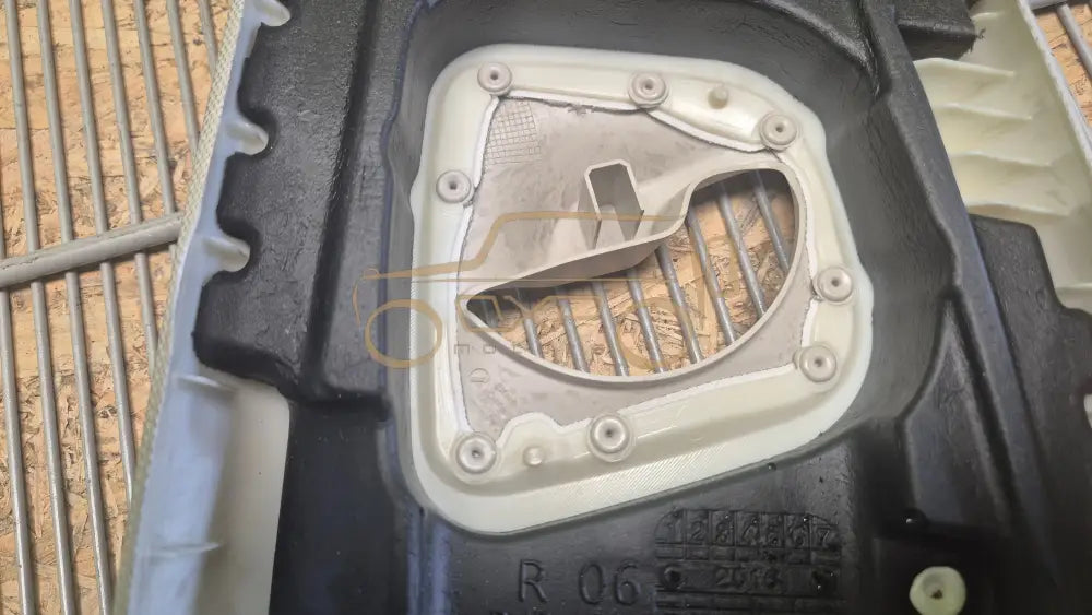 BMW 5 G30 Right side B-Pillar trim - b-pillar trim