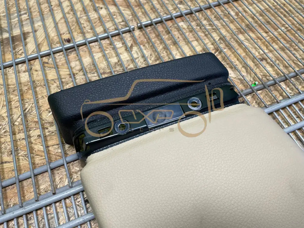 BMW 5 Gran Turismo F07 Left B-Pillar trim cover - b-pillar trim