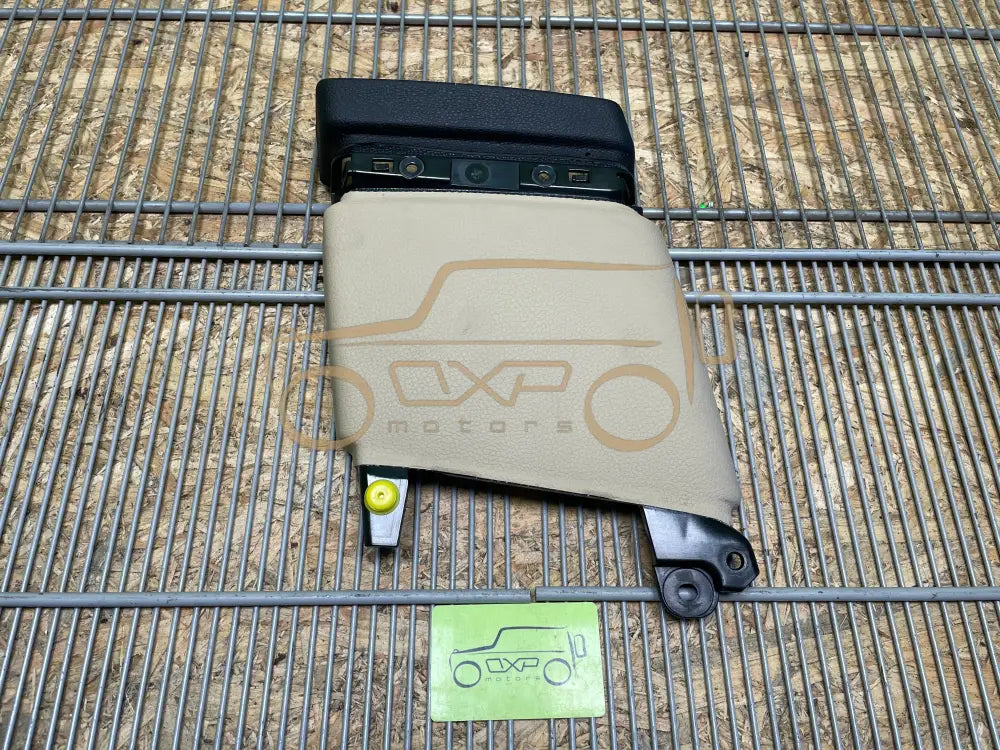 BMW 5 Gran Turismo F07 Left B-Pillar trim cover - b-pillar trim