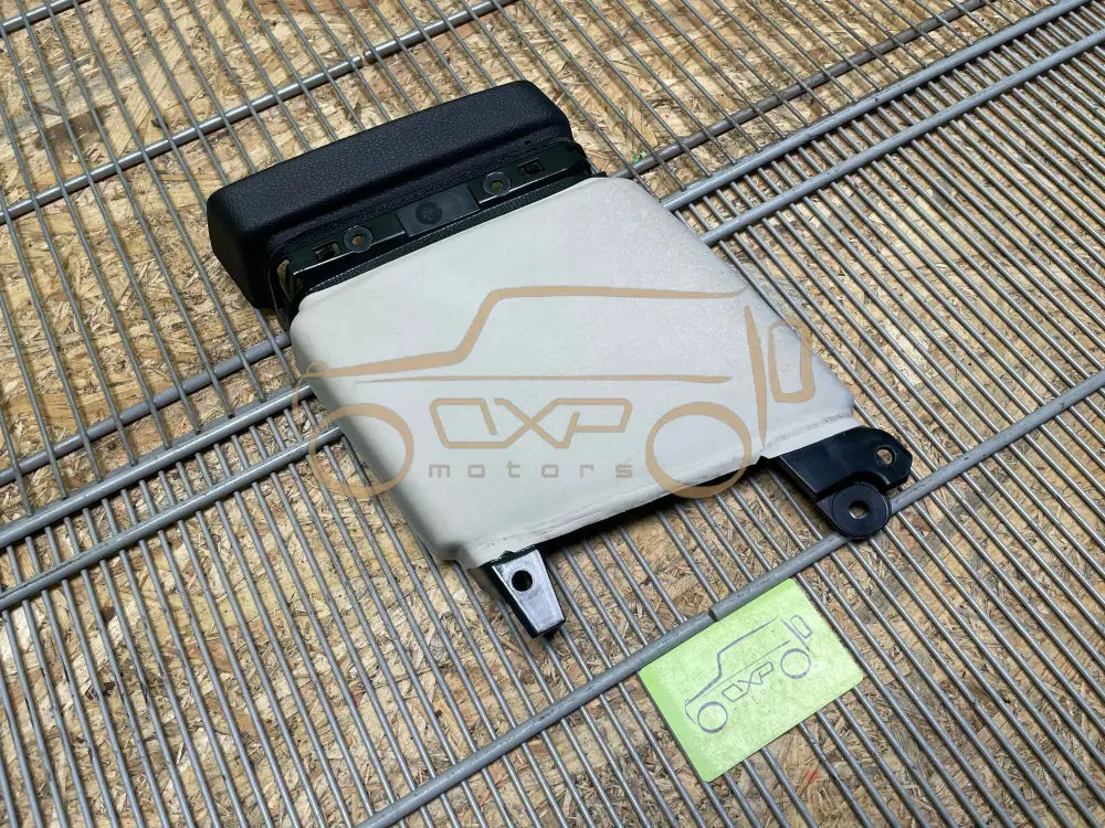 BMW 5 Gran Turismo F07 Left B-Pillar trim cover - b-pillar trim