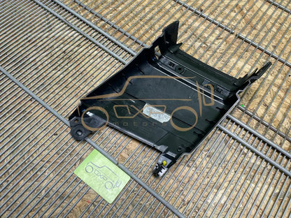 BMW 5 Gran Turismo F07 Left B-Pillar trim cover - b-pillar trim