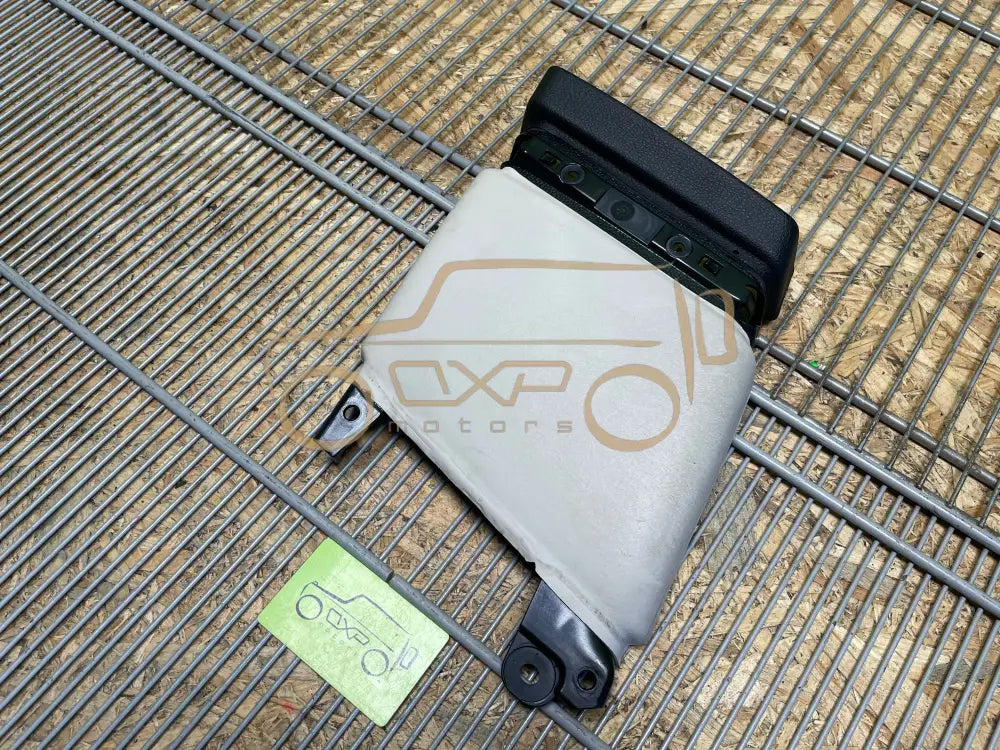 BMW 5 Gran Turismo F07 Left B-Pillar trim cover - b-pillar trim