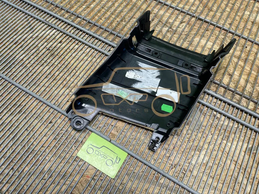 BMW 5 Gran Turismo F07 Left B-Pillar trim cover - b-pillar trim