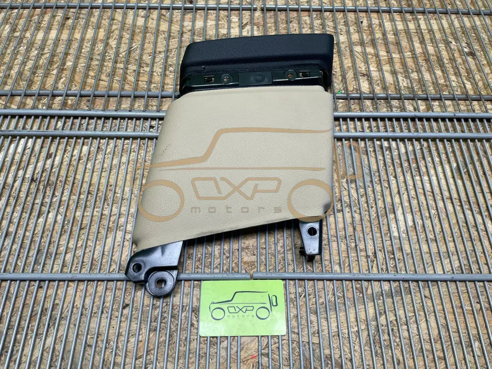 BMW 5 Gran Turismo F07 Right B-Pillar trim cover - b-pillar trim