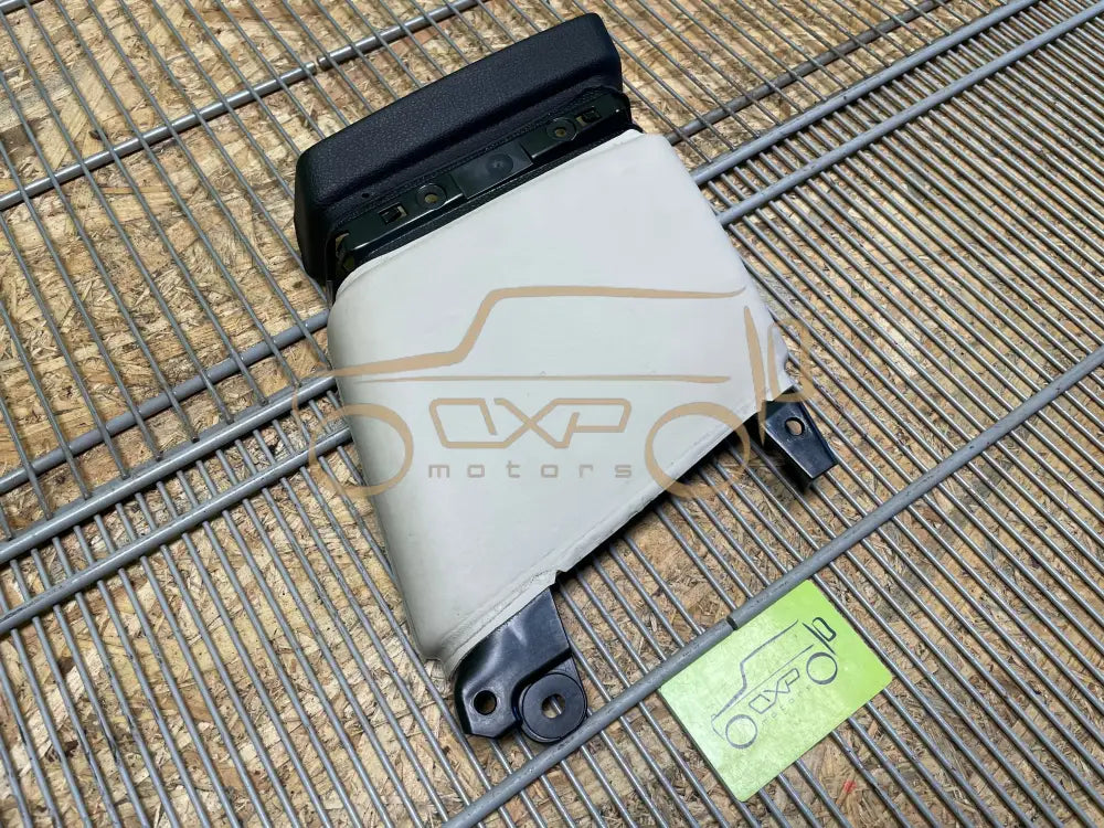 BMW 5 Gran Turismo F07 Right B-Pillar trim cover - b-pillar trim