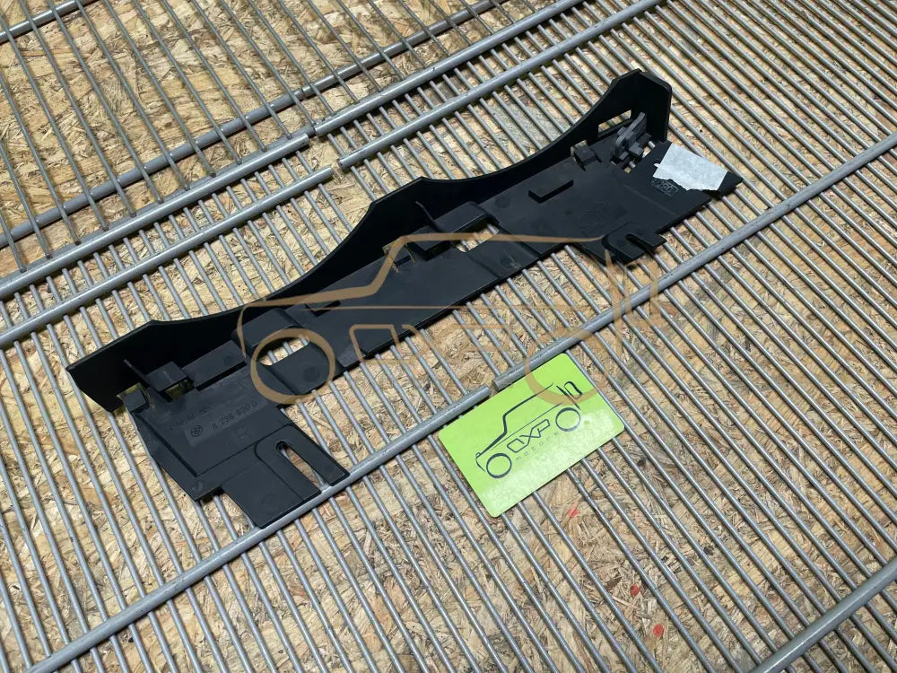 BMW 7 E38 Right headlight bracket - headlight bracket