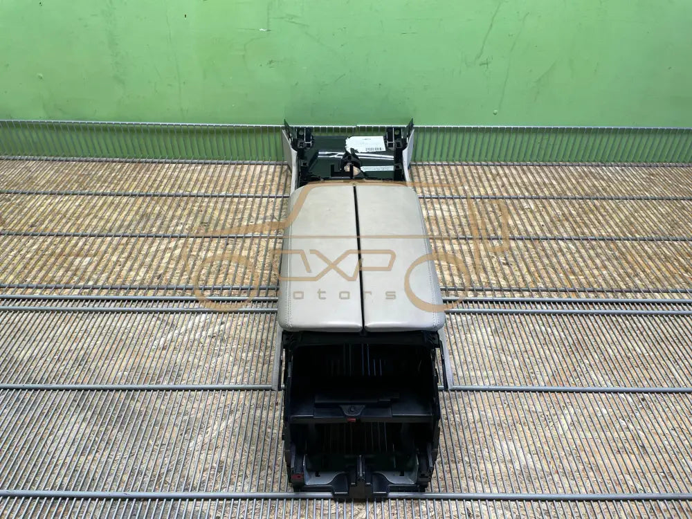 BMW 7 F01 F02 F03 F04 Center console armrest - armrest