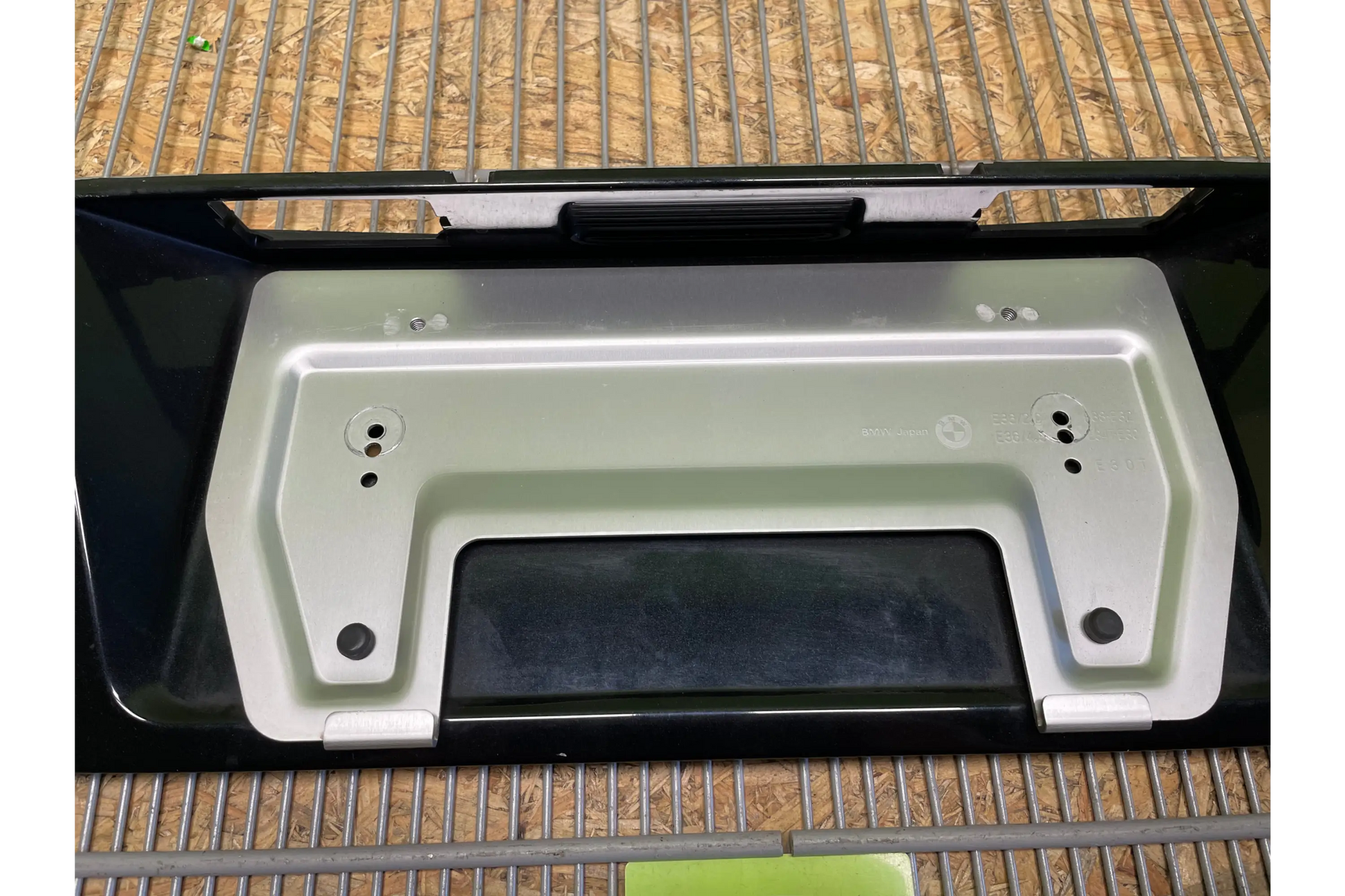 BMW 7 Series E38 Japan Style Rear License Plate Holder - license plate holder