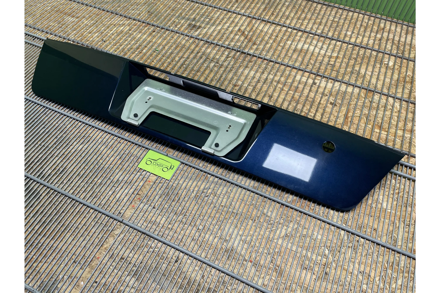 BMW 7 Series E38 Japan Style Rear License Plate Holder - license plate holder