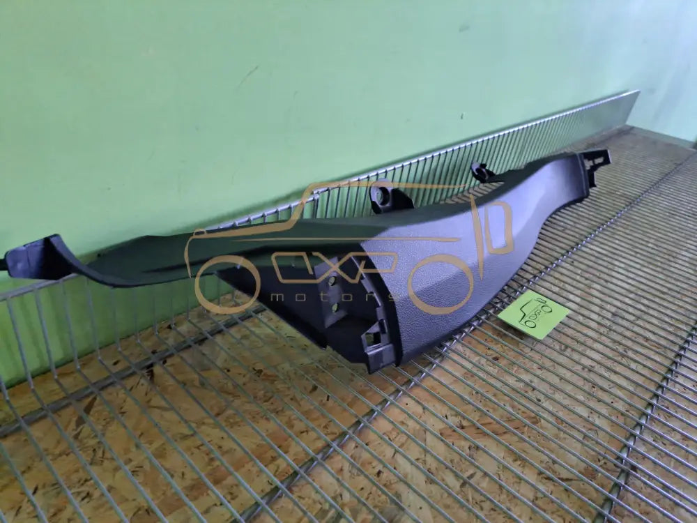 BMW F01 7-Series Rear right side panel trim