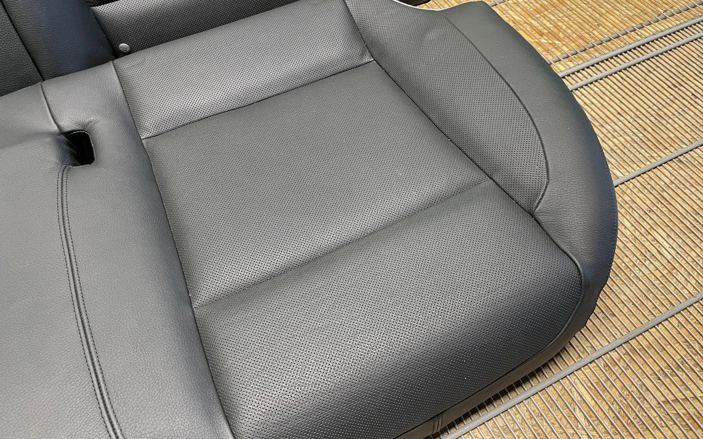 BMW F01 (7 Series) Rear seat - Rear seat