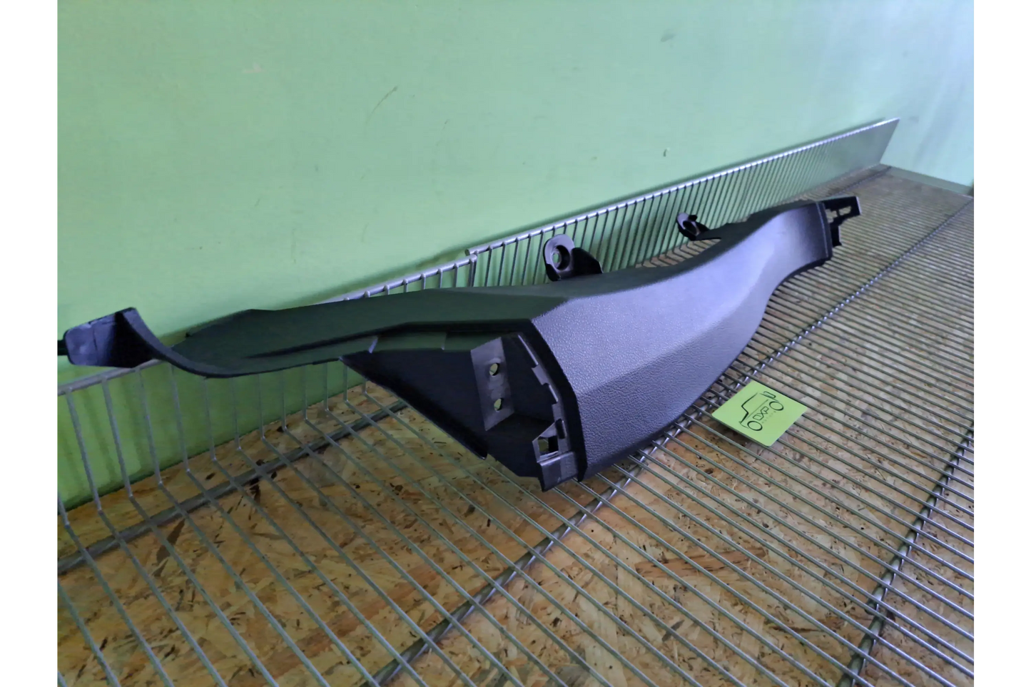 BMW F01 Verkleidung der Seitenverkleidung hinten rech/Rear right side panel trim - side panel trim