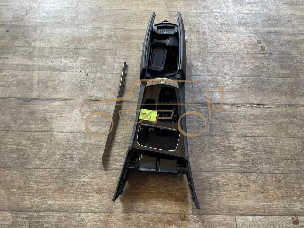 BMW F02 (7 Series Long) Door panel set with center console - Door panel set