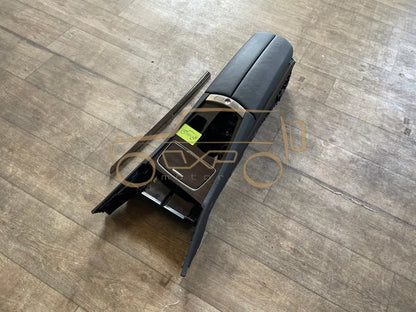 BMW F02 (7 Series Long) Door panel set with center console - Door panel set