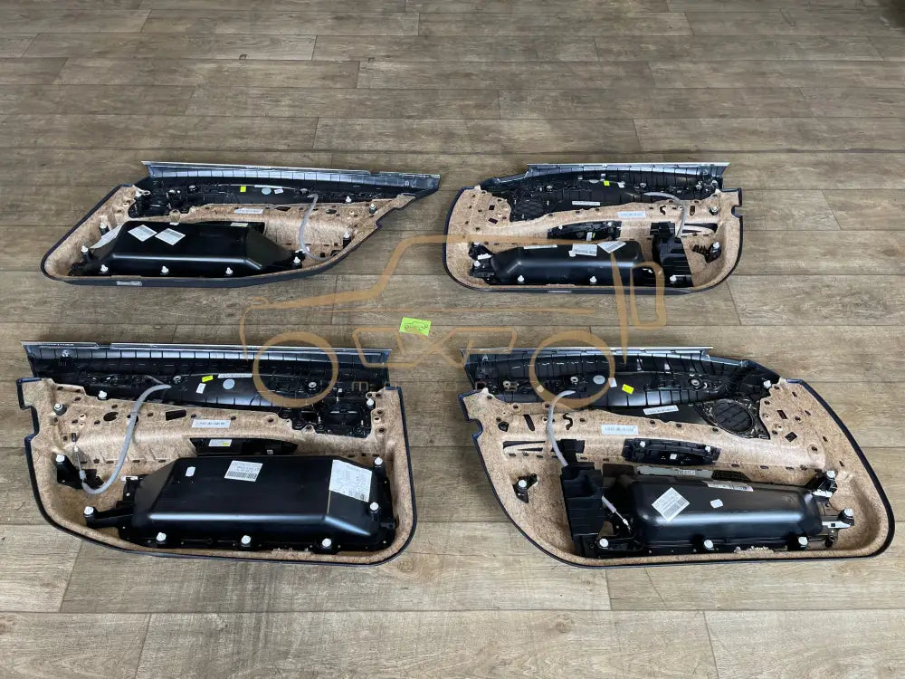 BMW F02 (7 Series Long) Door panel set with center console - Door panel set