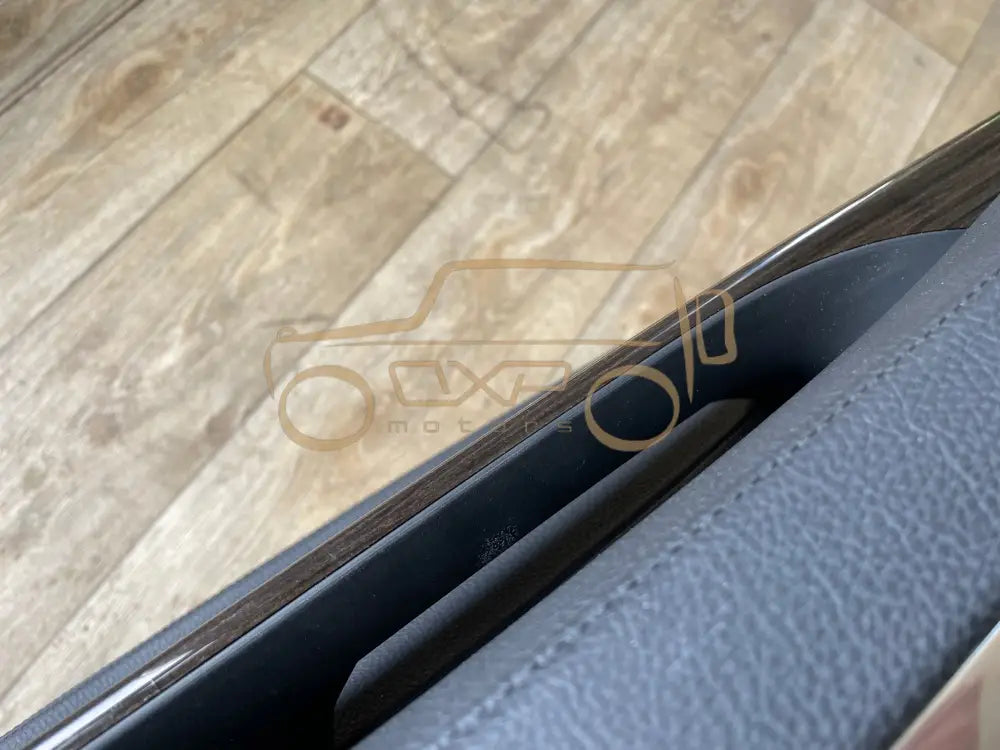 BMW F02 (7 Series Long) Door panel set with center console - Door panel set