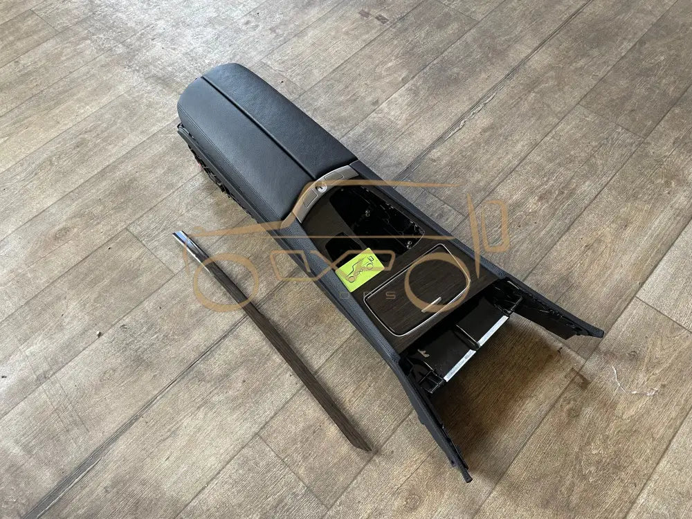 BMW F02 (7 Series Long) Door panel set with center console - Door panel set