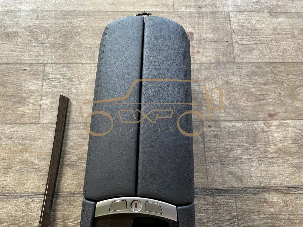 BMW F02 (7 Series Long) Door panel set with center console - Door panel set