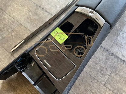 BMW F02 (7 Series Long) Door panel set with center console - Door panel set