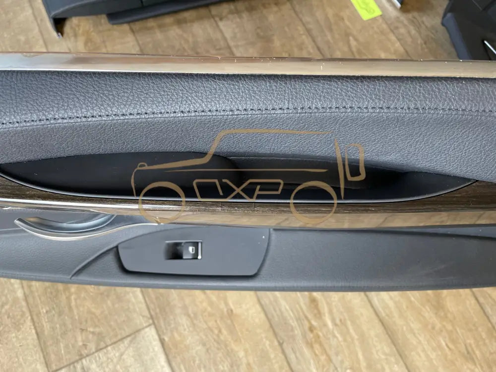 BMW F02 (7 Series Long) Door panel set with center console - Door panel set