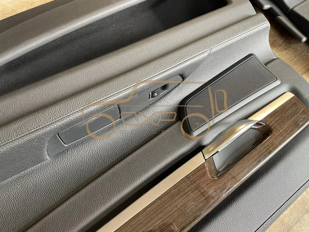 BMW F02 (7 Series Long) Door panel set with center console - Door panel set