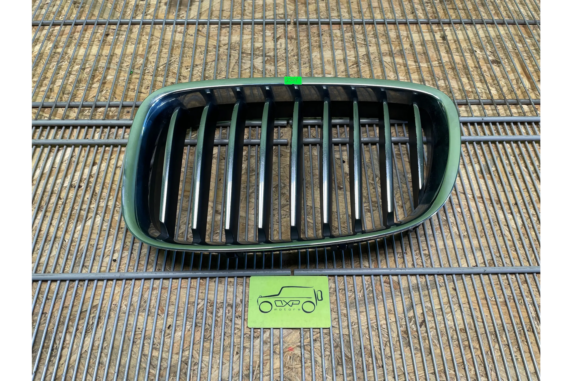 BMW F07 GT5 Front grille right - front grille