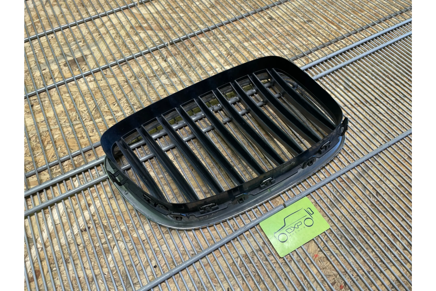 BMW F07 GT5 Front grille right - front grille