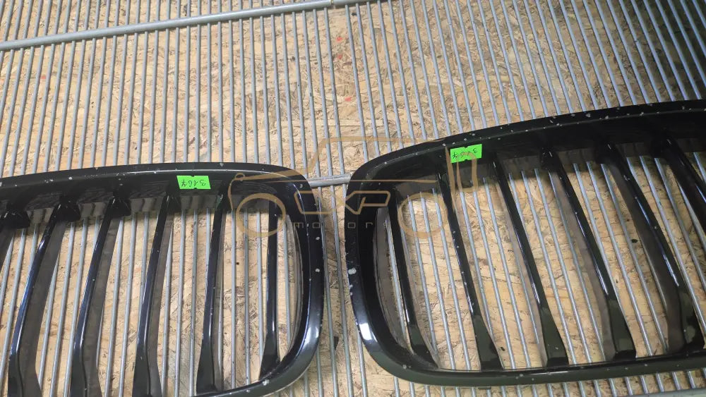 BMW F32 Front bumper centre grille set - bumper grille