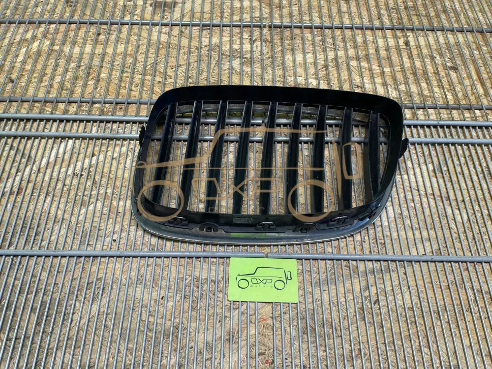 BMW GT F05 Front grille left - front grille