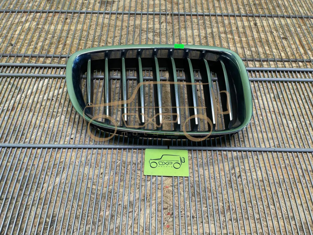 BMW GT F05 Front grille left - front grille