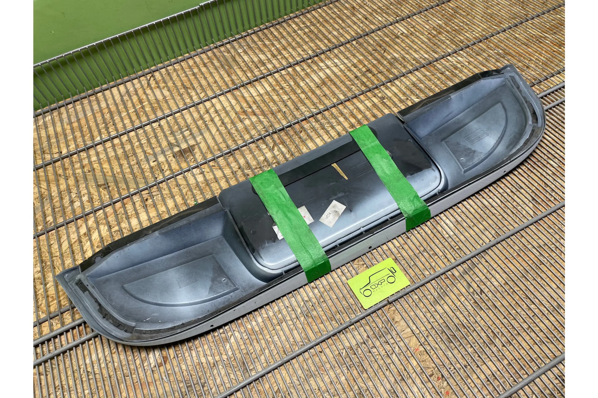 BMW M5 E60/E61 Trunk lid trim - trunk lid trim