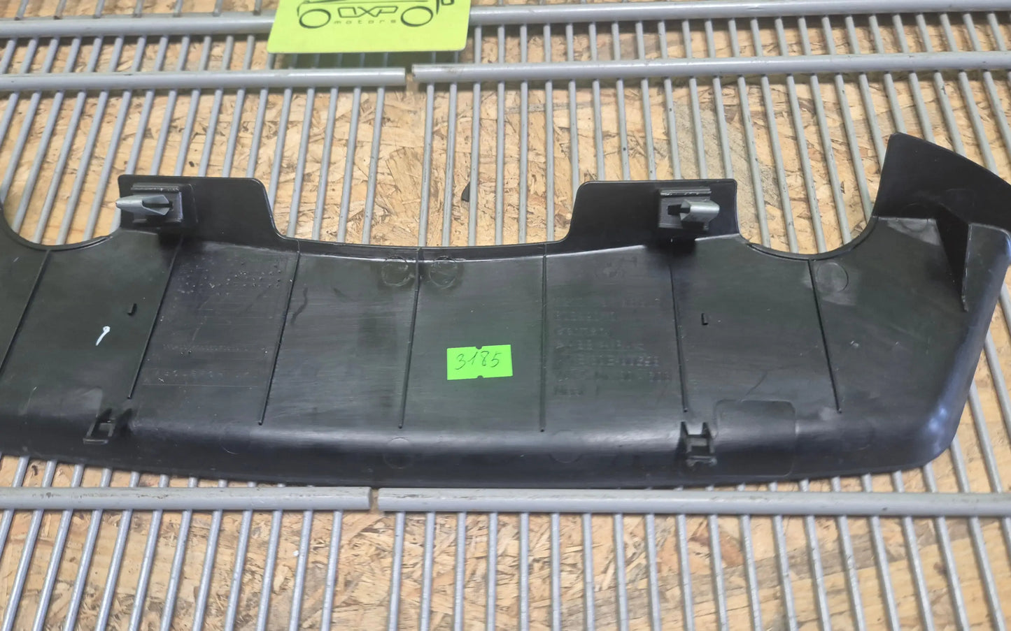 BMW Series 5 F10 Seat Trim Details - seat trim