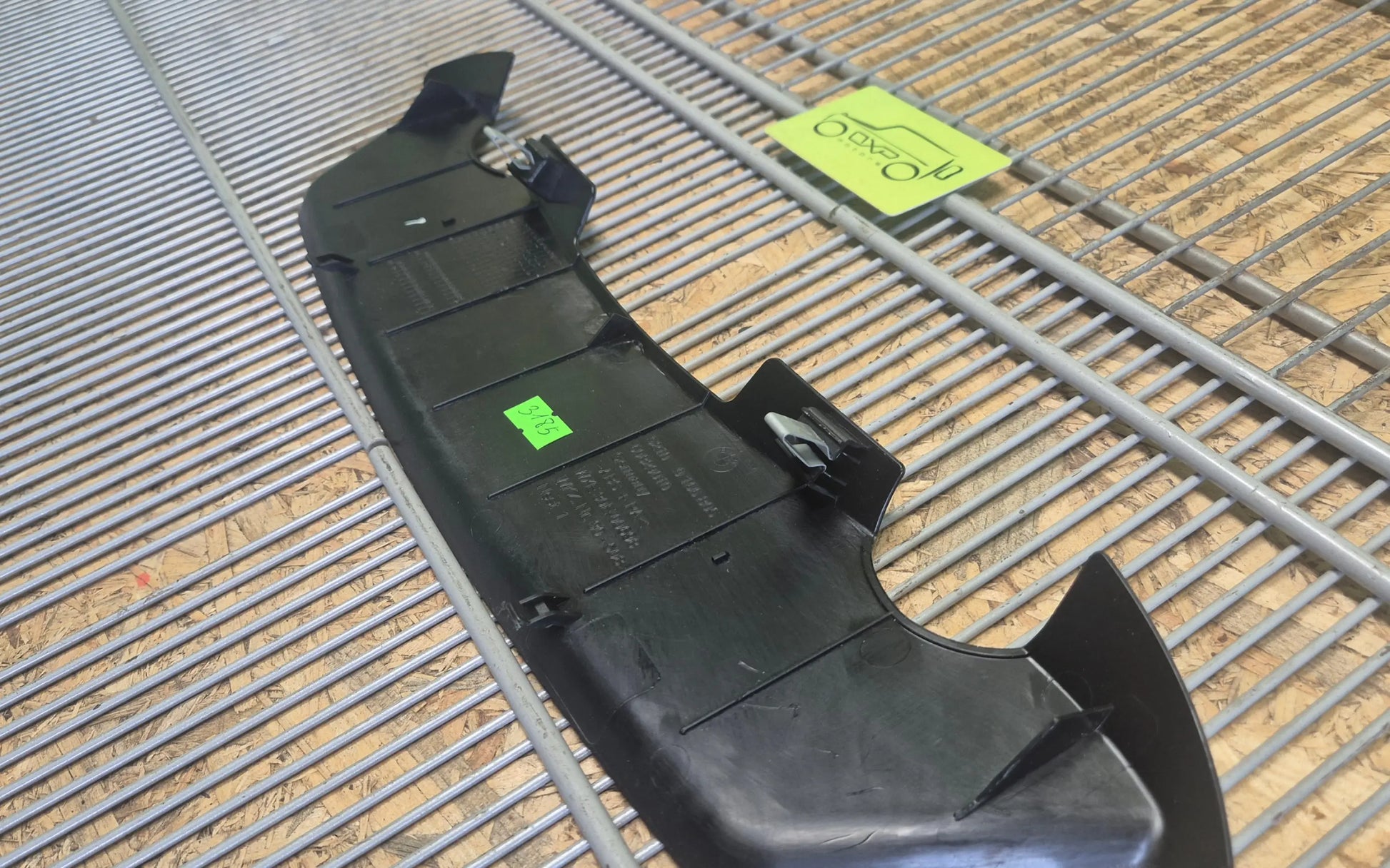 BMW Series 5 F10 Seat Trim Details - seat trim