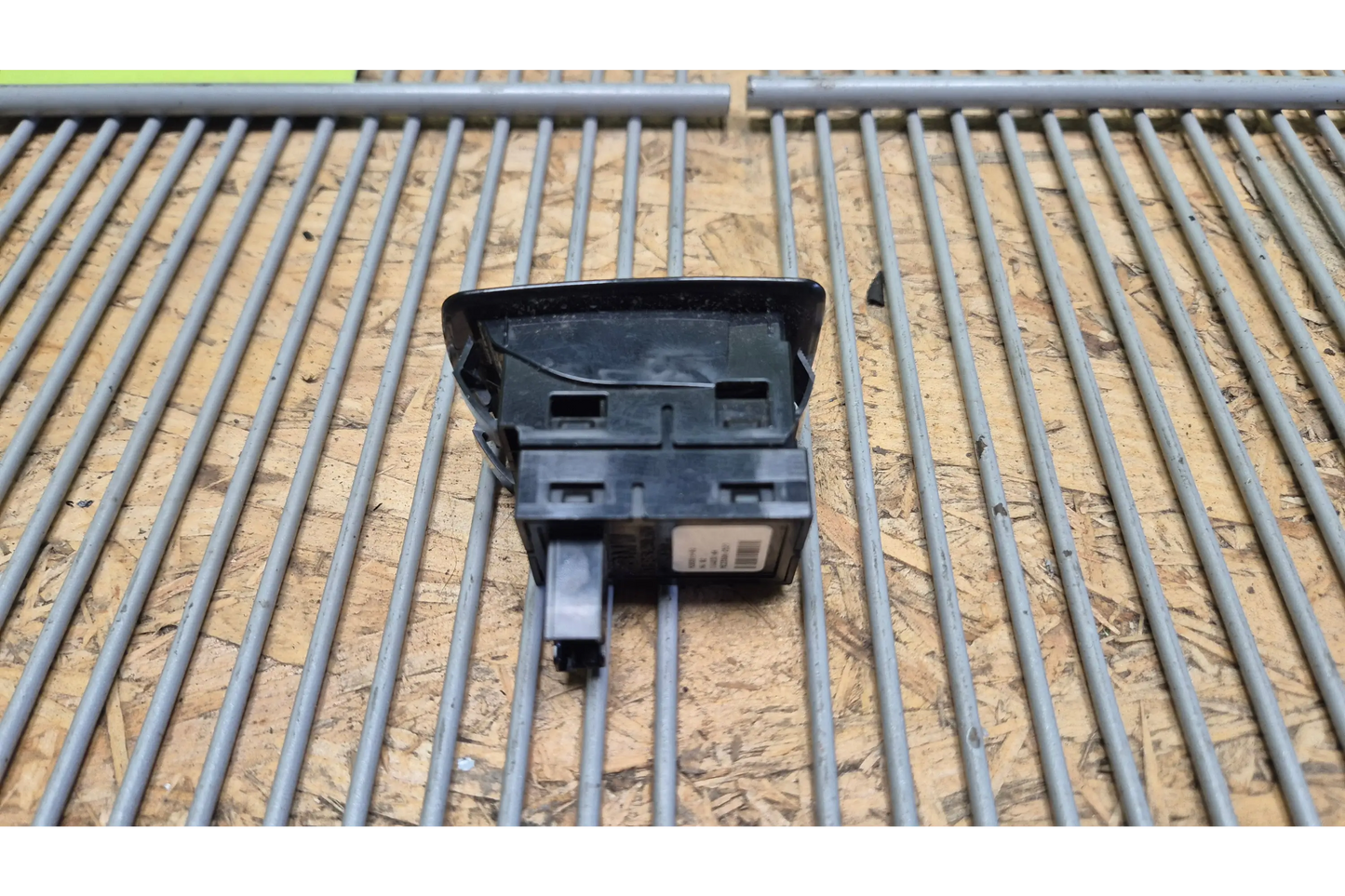 BMW X3 2nd Series Rear left control panel - control panel