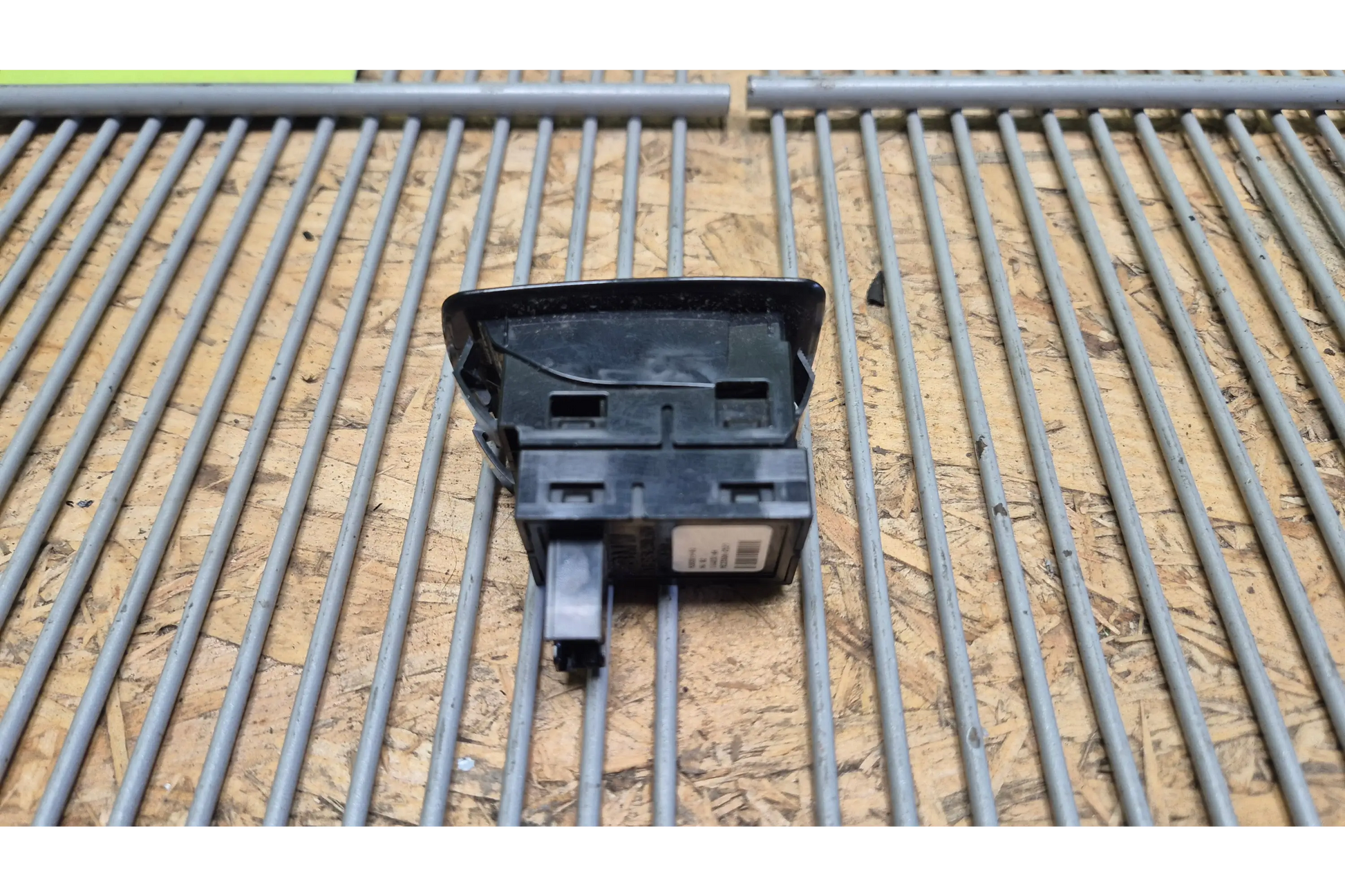 BMW X3 2nd Series Rear left control panel - control panel