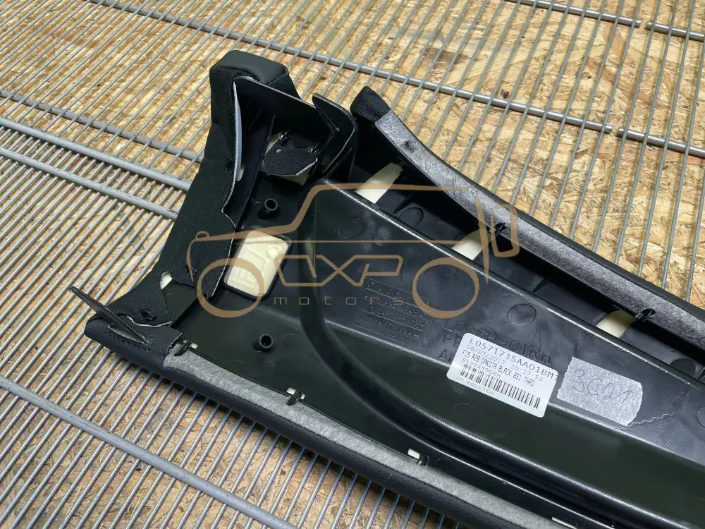 BMW X5 E70 Rear seat side cushion pad passenger - cussion pad passenger