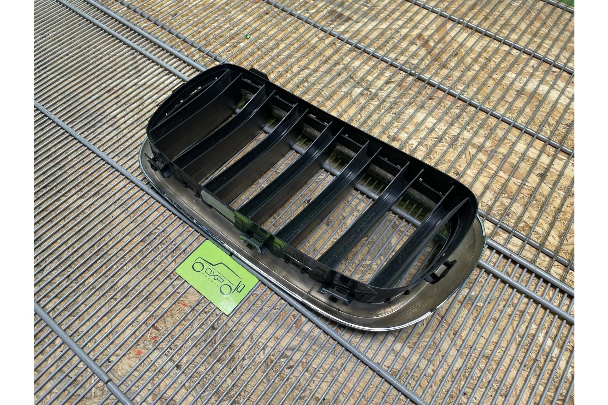 BMW F15 X5 Front Right Kidney Grille - kidney grille