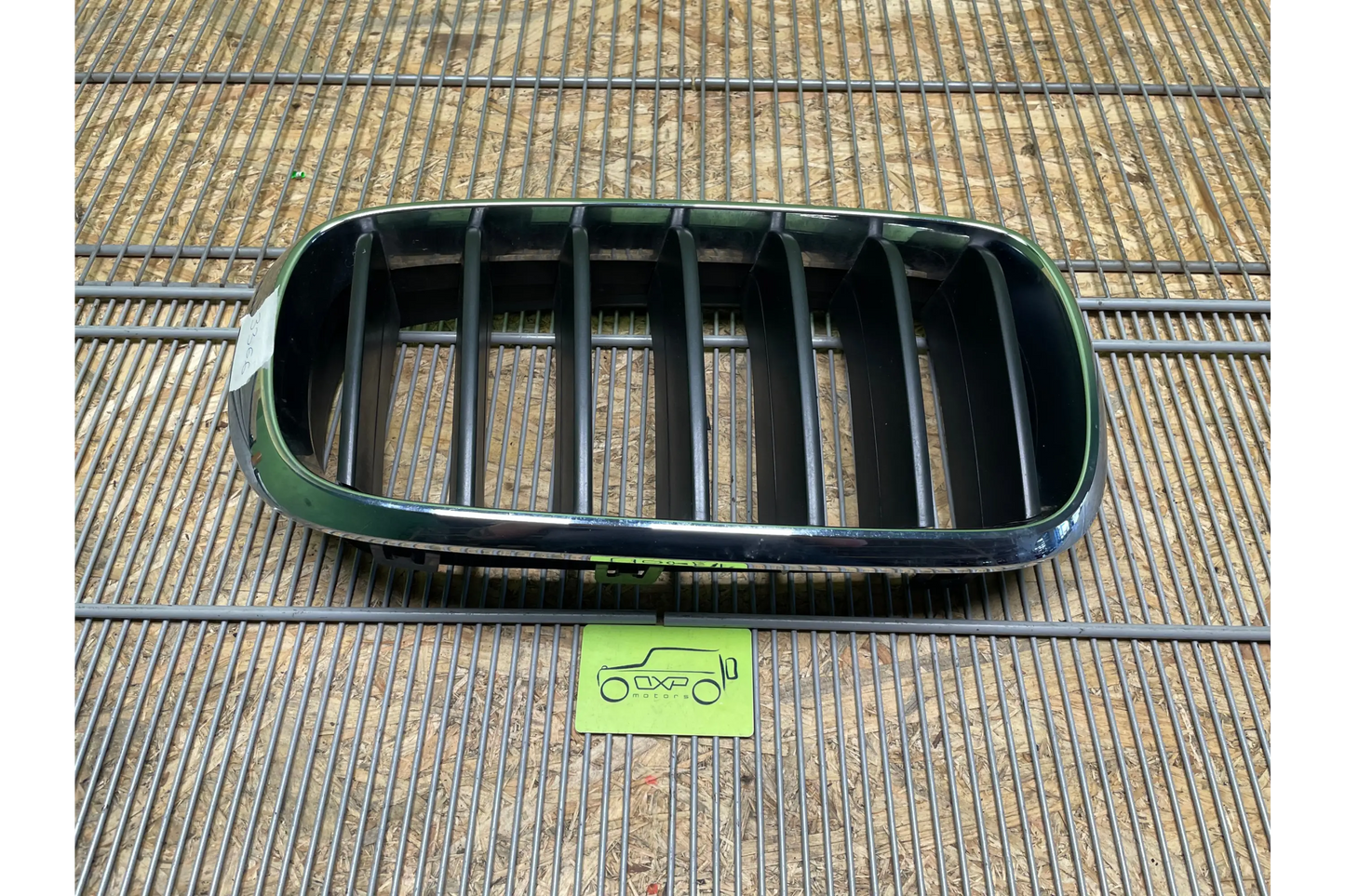 BMW F15 X5 Front Right Kidney Grille - kidney grille