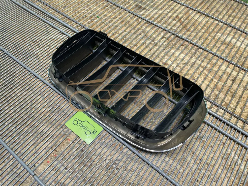 BMW X5 Front right radiator grill - radiator grille