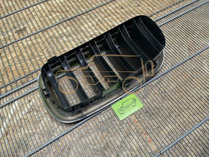 BMW X5 Front right radiator grill - radiator grille