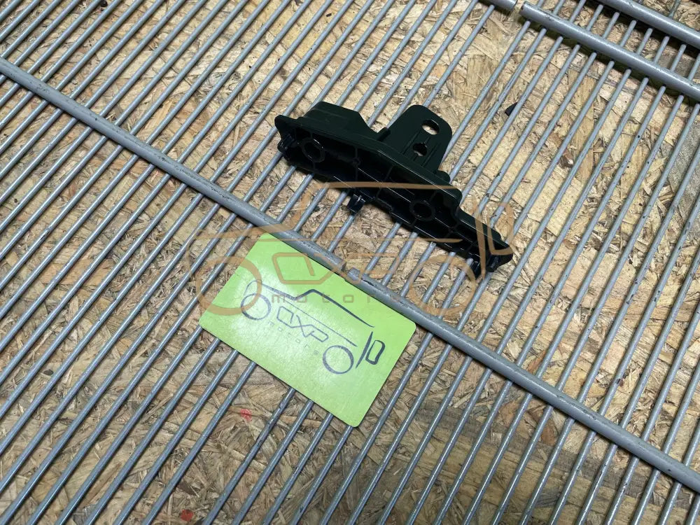 BMW X5 G05 Front right bumper bracket - bumper bracket