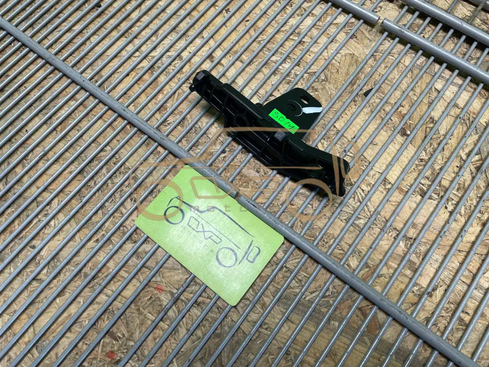 BMW X5 G05 Front right bumper bracket - bumper bracket