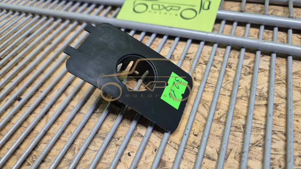 BMW X5 G05 Front right bumper sensor bracket - bumper sensor bracket