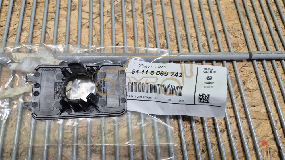 BMW X5 G05 Front right bumper sensor bracket - bumper sensor bracket