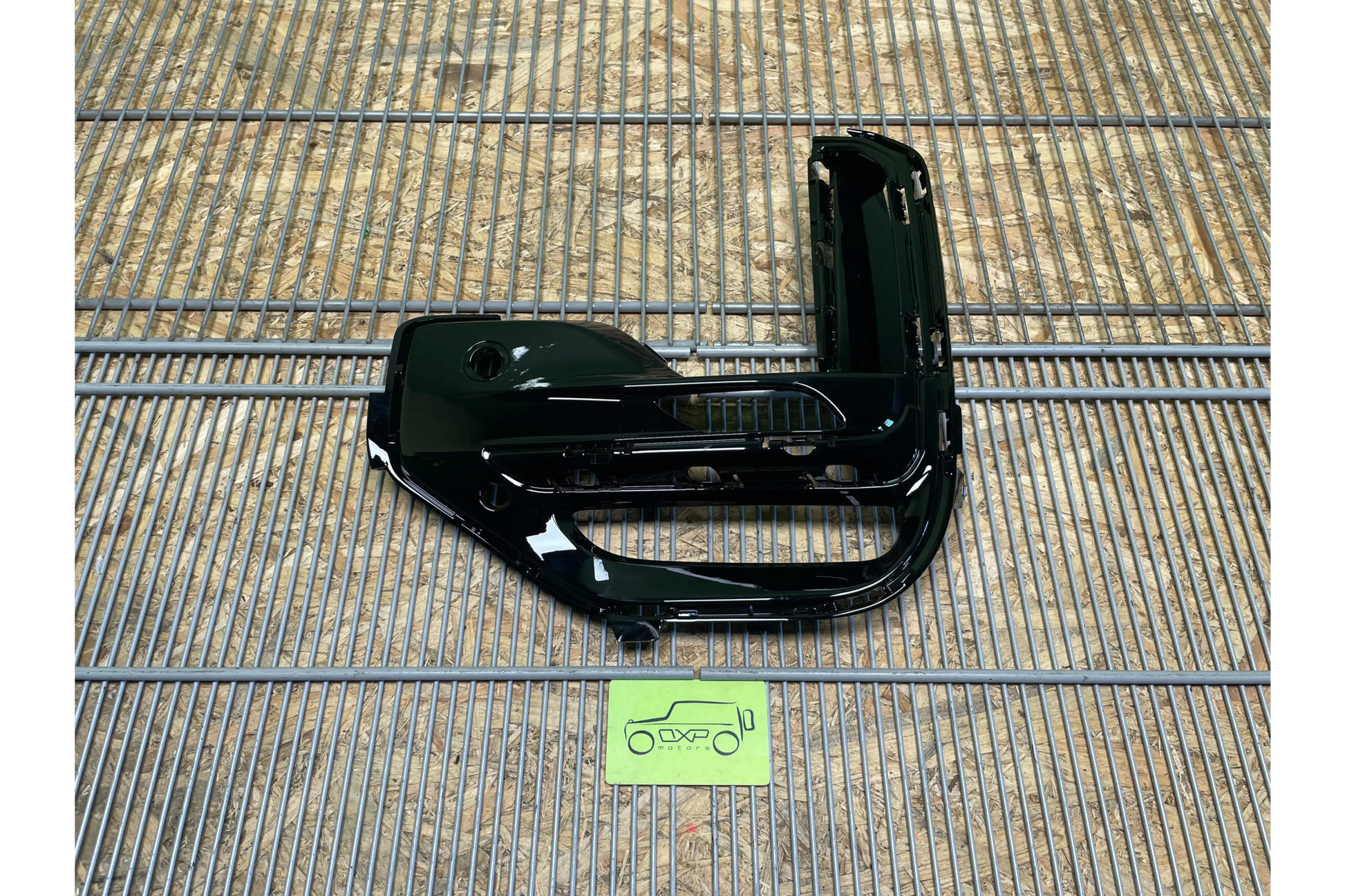 BMW X5 G05 M New Front Right Fog Light Cover - fog light cover