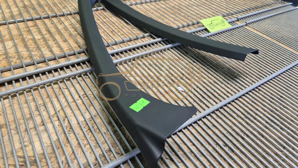 BMW X5 Rear left door window trim - window trim